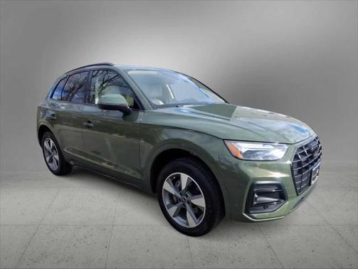 2025 Audi Q5 Premium Plus 40 TFSI quattro S tronic