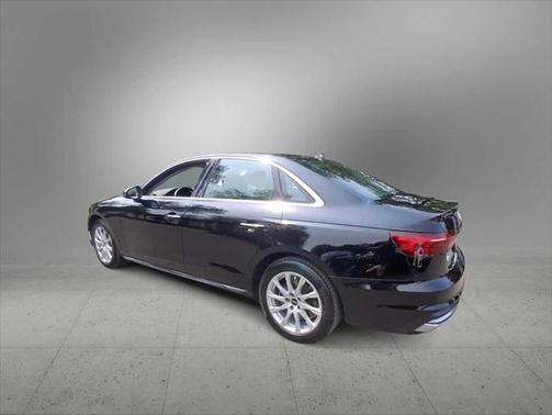 2023 Audi A4 Premium 40 TFSI quattro S tronic