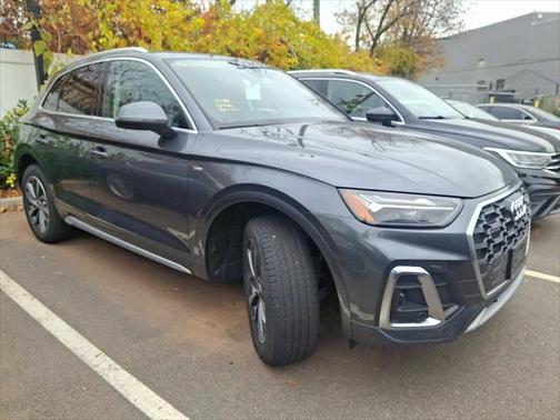2022 Audi Q5 Premium 45 TFSI S line quattro S tronic