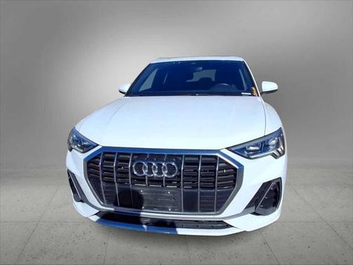 2022 Audi Q3 Premium Plus 45 TFSI S line quattro Tiptronic