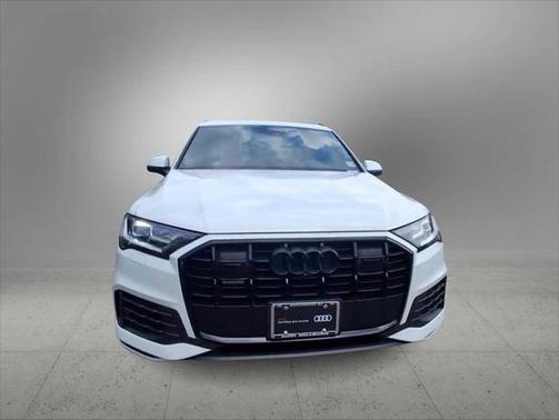 2022 Audi Q7 Premium Plus 45 TFSI quattro Tiptronic
