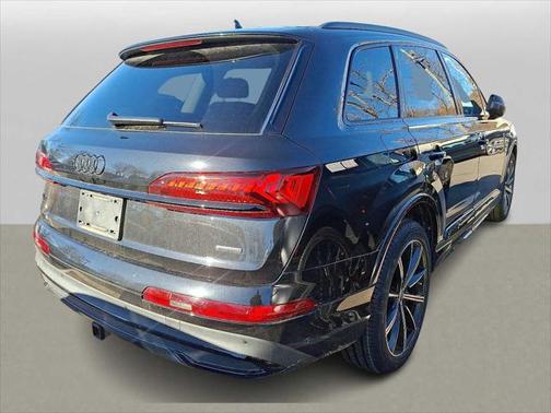 2023 Audi Q7 Premium Plus 55 TFSI quattro Tiptronic