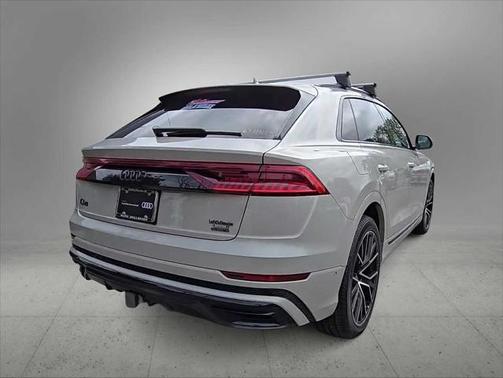 2022 Audi Q8 Prestige 55 TFSI quattro Tiptronic
