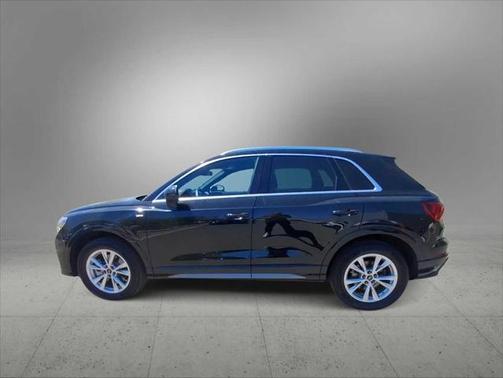 2024 Audi Q3 Premium 45 TFSI S line quattro Tiptronic