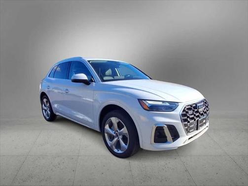 2022 Audi Q5 Premium Plus 45 TFSI S line quattro S tronic