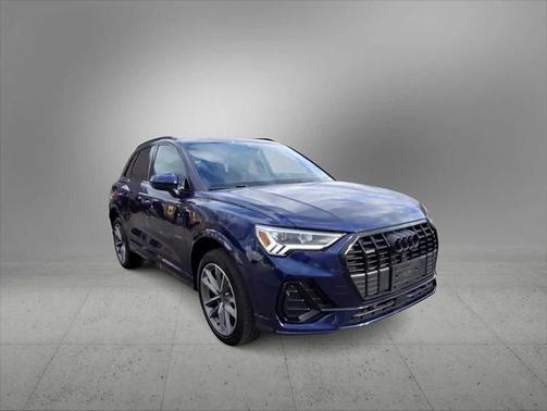 2023 Audi Q3 Premium 45 TFSI S line quattro Tiptronic
