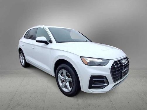 2023 Audi Q5 Premium 40 TFSI quattro S tronic