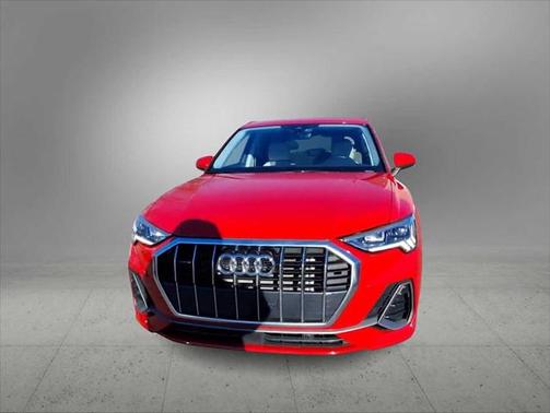 2023 Audi Q3 Premium 45 TFSI S line quattro Tiptronic