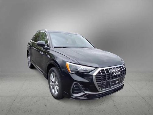 2022 Audi Q3 Premium 45 TFSI S line quattro Tiptronic
