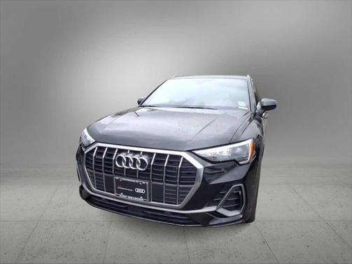 2022 Audi Q3 Premium 45 TFSI S line quattro Tiptronic