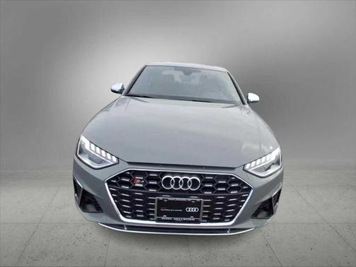 2022 Audi S4 Premium Plus TFSI quattro Tiptronic