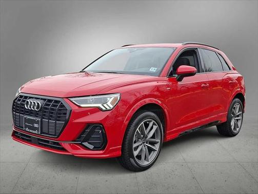 2025 Audi Q3 Premium 45 TFSI S line quattro Tiptronic