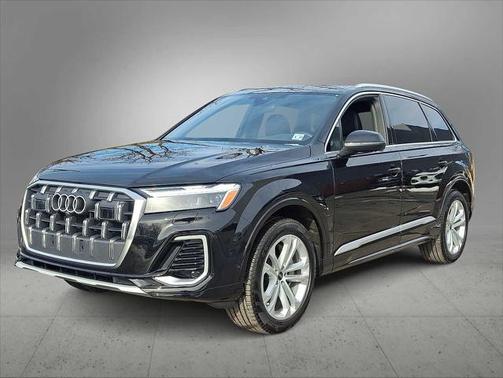 2025 Audi Q7 Premium 45 TFSI quattro Tiptronic