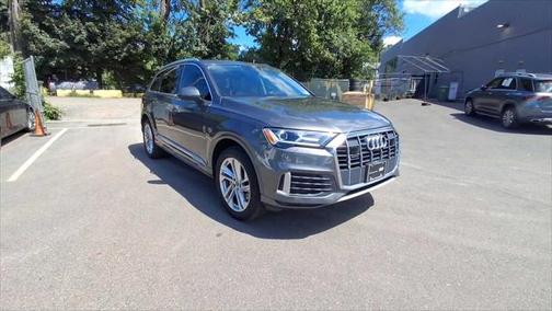 2022 Audi Q7 Premium Plus 45 TFSI quattro Tiptronic