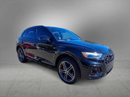 2024 Audi Q5 Premium Plus 55 TFSI e S line quattro S tronic