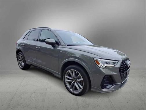 2023 Audi Q3 Premium 45 TFSI S line quattro Tiptronic