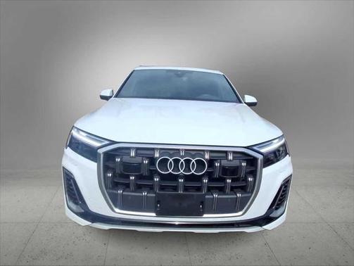 2025 Audi Q7 Premium Plus 55 TFSI quattro Tiptronic