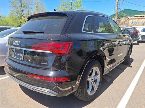 2022 Audi Q5 Premium 40 TFSI quattro S tronic