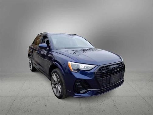 2022 Audi Q3 Premium 45 TFSI S line quattro Tiptronic