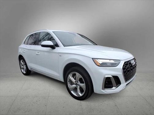 2023 Audi Q5 Premium Plus 45 TFSI S line quattro