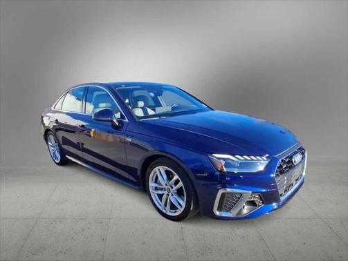 2023 Audi A4 Premium 45 TFSI S line quattro S tronic