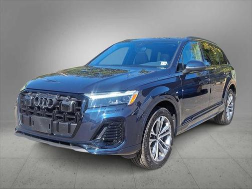 2025 Audi Q7 Premium 45 TFSI quattro Tiptronic