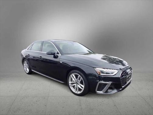 2022 Audi A4 Premium Plus 45 TFSI S line quattro S tronic