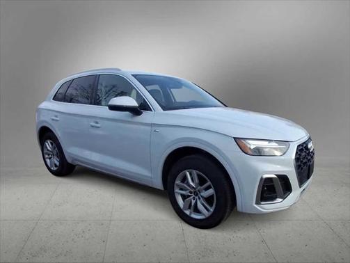 2022 Audi Q5 Premium 45 TFSI S line quattro S tronic