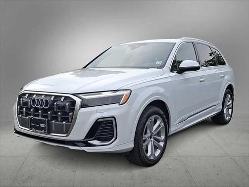 2025 Audi Q7 Premium Plus 55 TFSI quattro Tiptronic