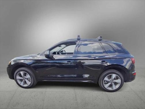 2024 Audi Q5 Premium Plus 40 TFSI quattro S tronic