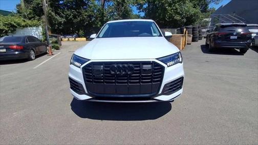 2024 Audi Q7 Premium Plus 55 TFSI quattro Tiptronic