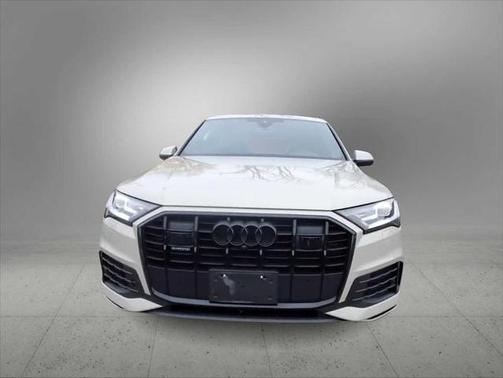 2023 Audi Q7 Premium Plus 45 TFSI quattro Tiptronic
