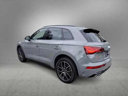 2022 Audi SQ5 Premium Plus TFSI quattro Tiptronic