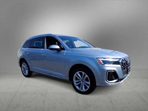 2025 Audi Q7 Premium Plus 55 TFSI quattro Tiptronic