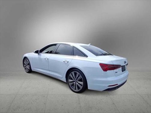 2022 Audi A6 Premium Plus 45 TFSI quattro S tronic