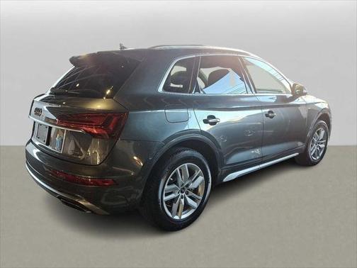2023 Audi Q5 Premium 45 TFSI S line quattro