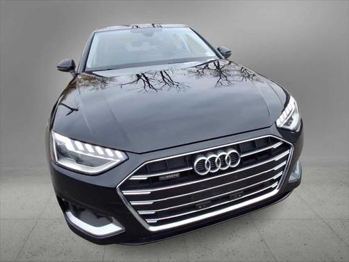 2023 Audi A4 Premium 40 TFSI quattro S tronic