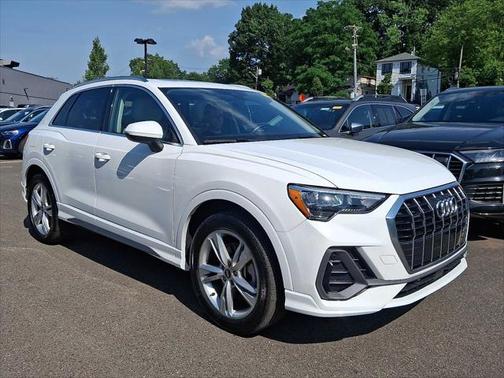 2022 Audi Q3 Premium 45 TFSI S line quattro Tiptronic