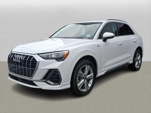 2022 Audi Q3 Premium 45 TFSI S line quattro Tiptronic