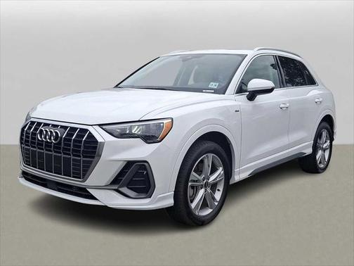 2022 Audi Q3 Premium 45 TFSI S line quattro Tiptronic