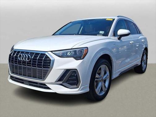 2022 Audi Q3 Premium 45 TFSI S line quattro Tiptronic