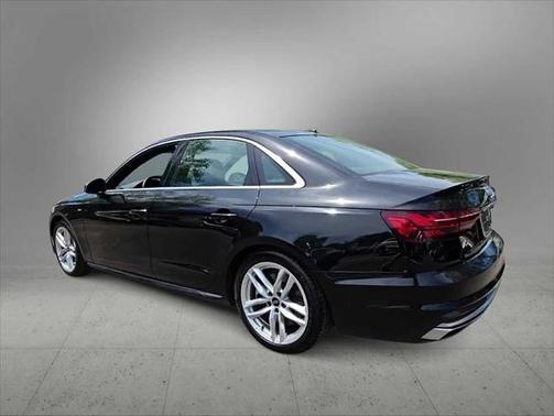 2024 Audi A4 Premium Plus 45 TFSI S line quattro S tronic