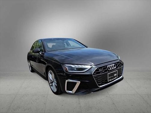 2024 Audi A4 Premium Plus 45 TFSI S line quattro S tronic