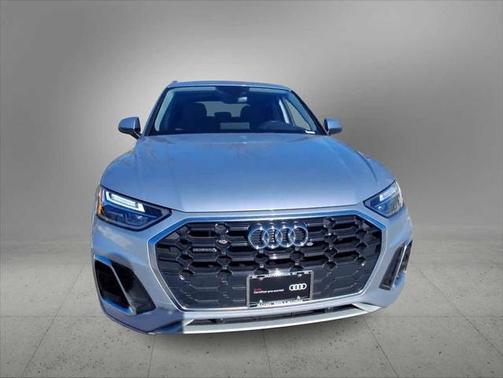 2024 Audi Q5 Premium 55 TFSI e S line quattro S tronic