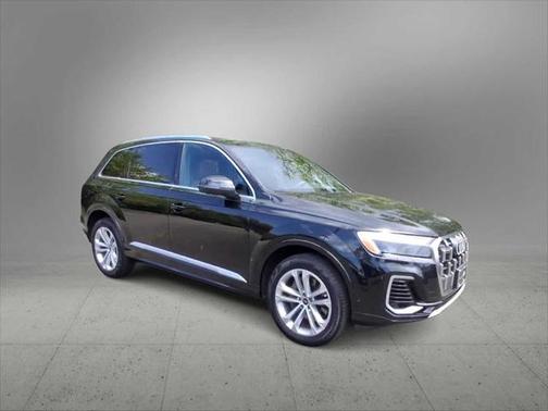 2025 Audi Q7 Premium Plus 55 TFSI quattro Tiptronic