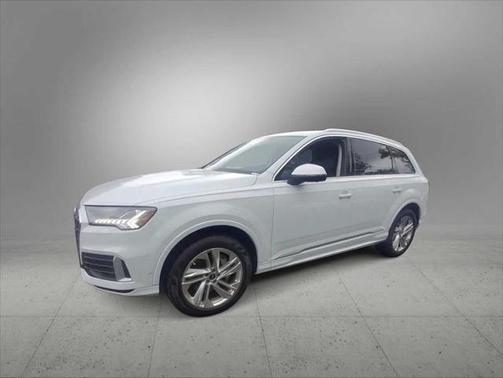 2024 Audi Q7 Premium Plus 55 TFSI quattro Tiptronic