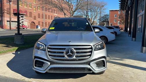 2025 Mercedes-Benz GLS 450 4MATIC
