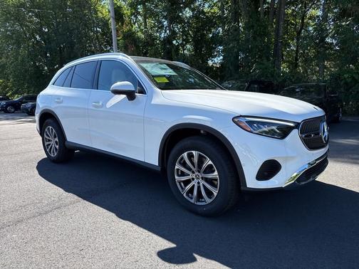 2025 Mercedes-Benz GLC 300 