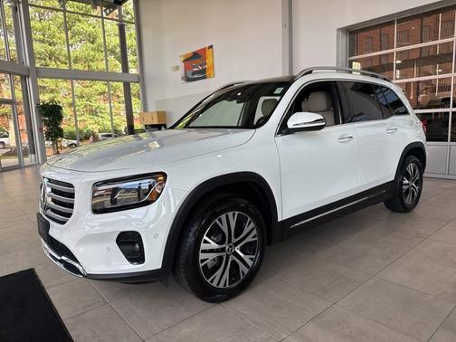 2025 Mercedes-Benz GLB 250