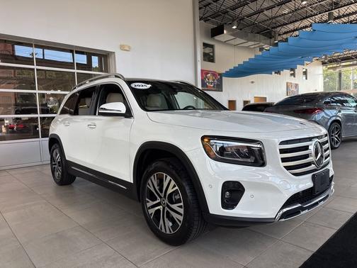 2025 Mercedes-Benz GLB 250